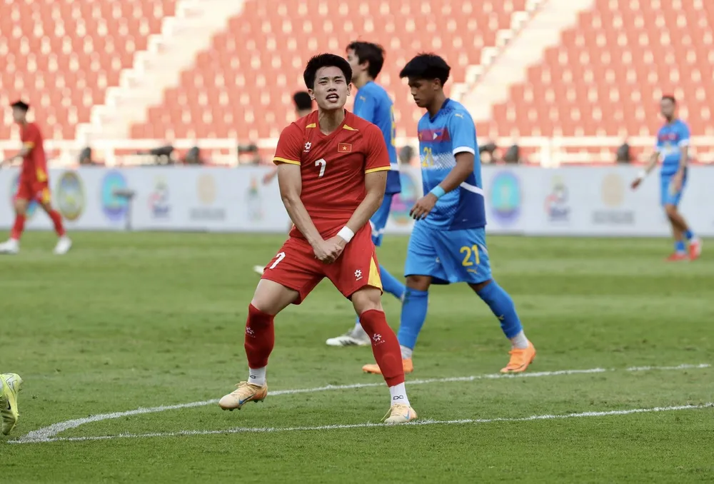 Đình Bắc thể hiện một trận đấu xông xáo góp phần vào chiến thắng. Ảnh: ANH PHƯƠNG U-22- Viet- Nam- 2.jpg