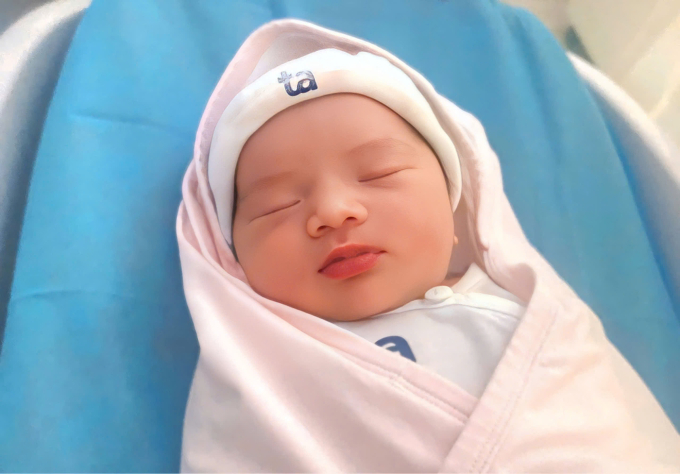 Con gái chị Hằng chào đời khỏe mạnh ở tuần 38. Ảnh: Bệnh viện Đa khoa Tâm Anh