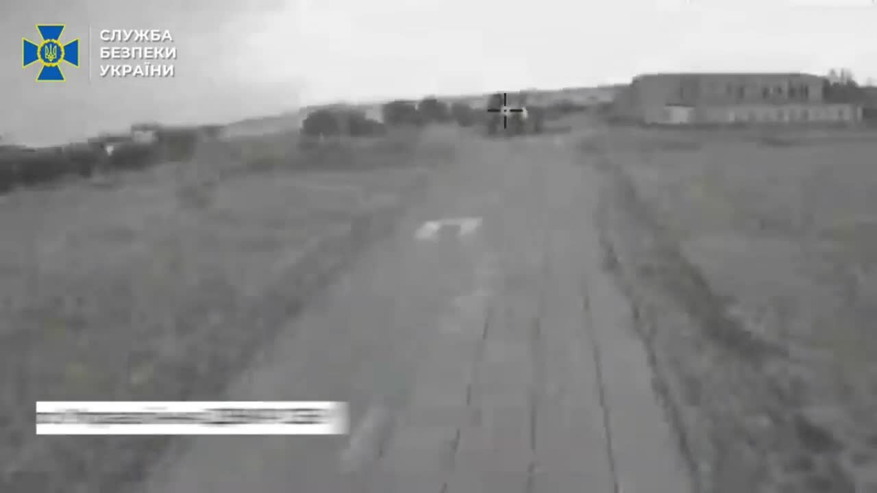 Ukraine tập kích máy bay săn ngầm 'duy nhất của Nga ở Biển Đen'