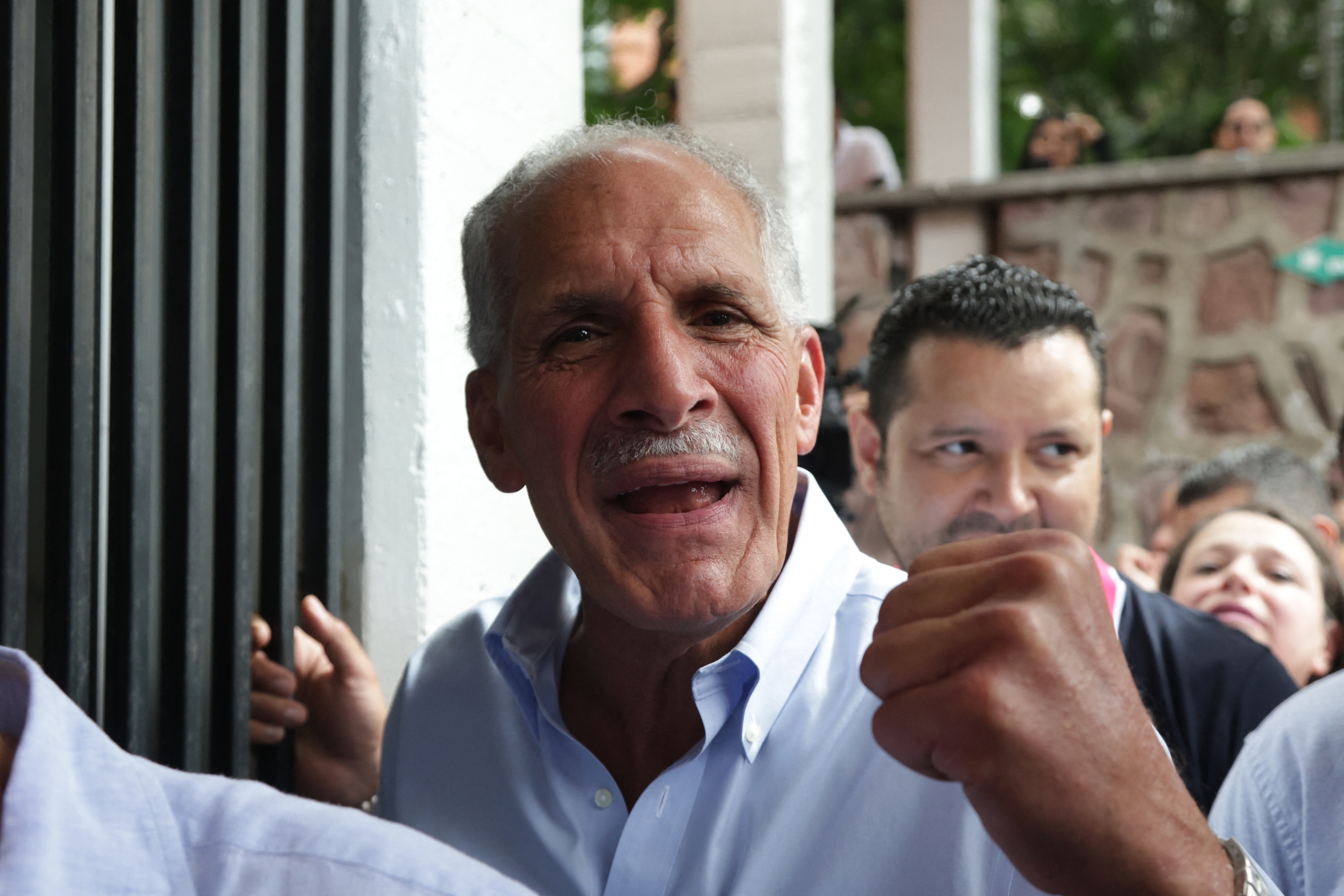 Ứng viên được ông Trump ủng hộ đắc cử Tổng thống Honduras - Ảnh 1.