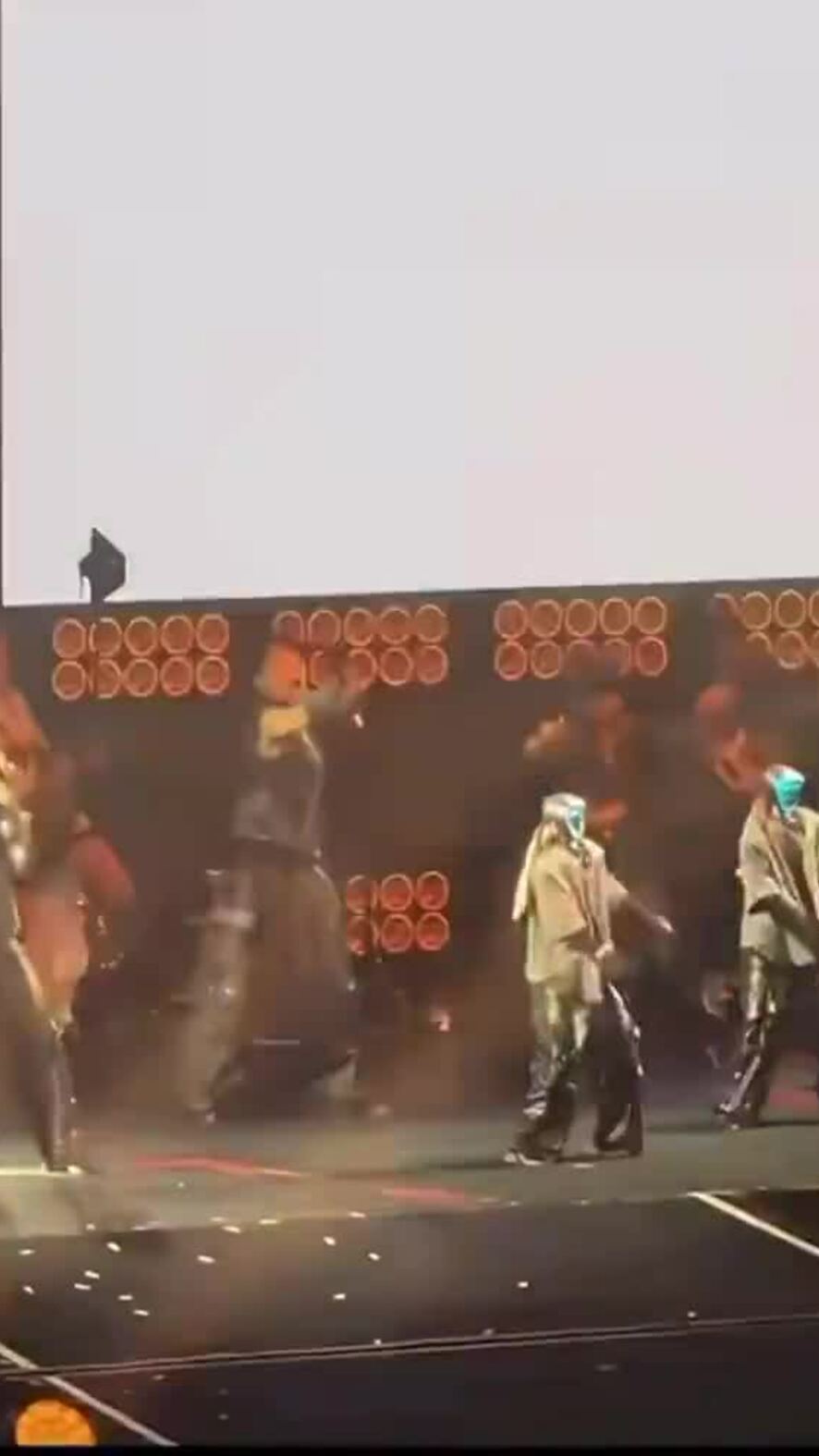 Elon Musk khen robot hình người của Unitree