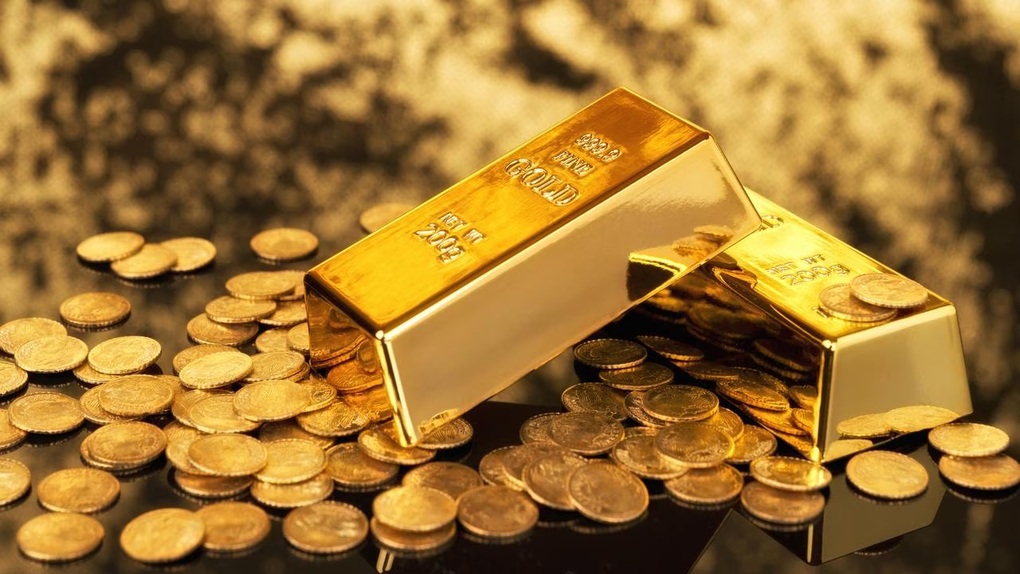 Vàng áp sát 4.400 USD: Phố Wall dự báo kịch bản không tưởng - 1