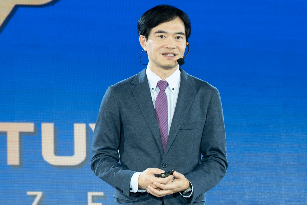 Vị giáo sư dành cả tuổi trẻ để lấy lại đôi tay cho người đột quỵ - 1