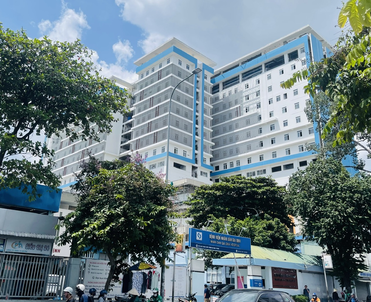 Vì sao dự án xây Bệnh viện Nhân dân Gia Định gia hạn đến lần thứ 7? 1 Vì sao dự án xây Bệnh viện Nhân dân Gia định gia hạn đến lần thứ 7? - Ảnh 1.