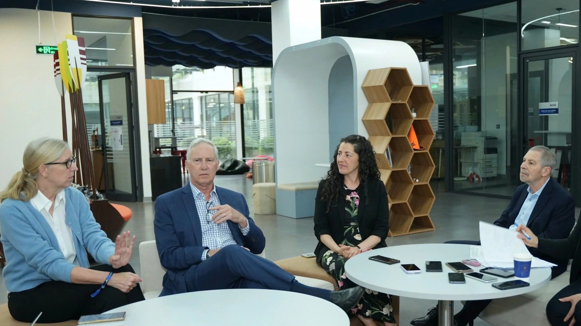 - Ảnh 1. - Ảnh 1.