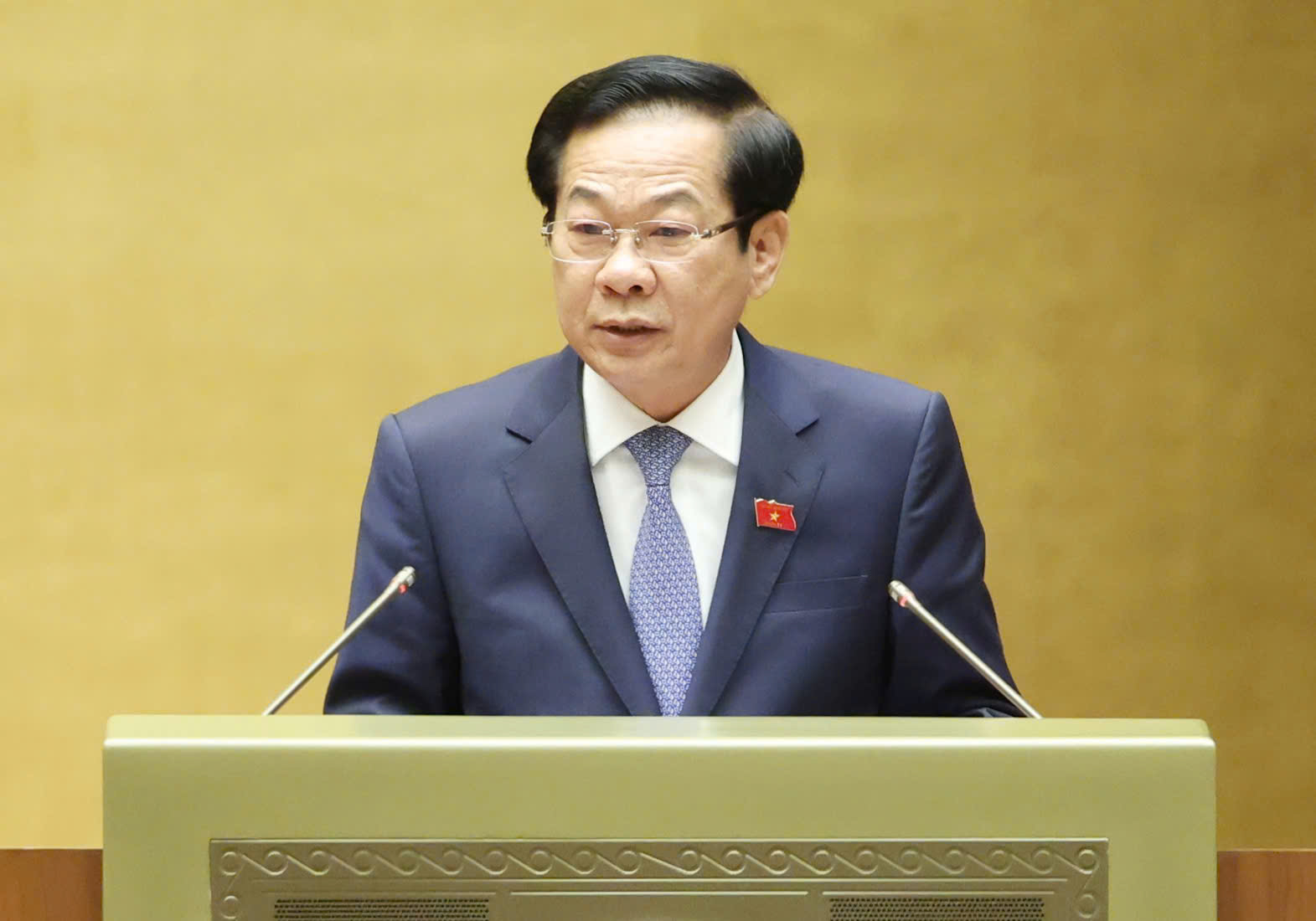 Viên chức được 'chân trong chân ngoài' nếu không xung đột lợi ích- Ảnh 1.