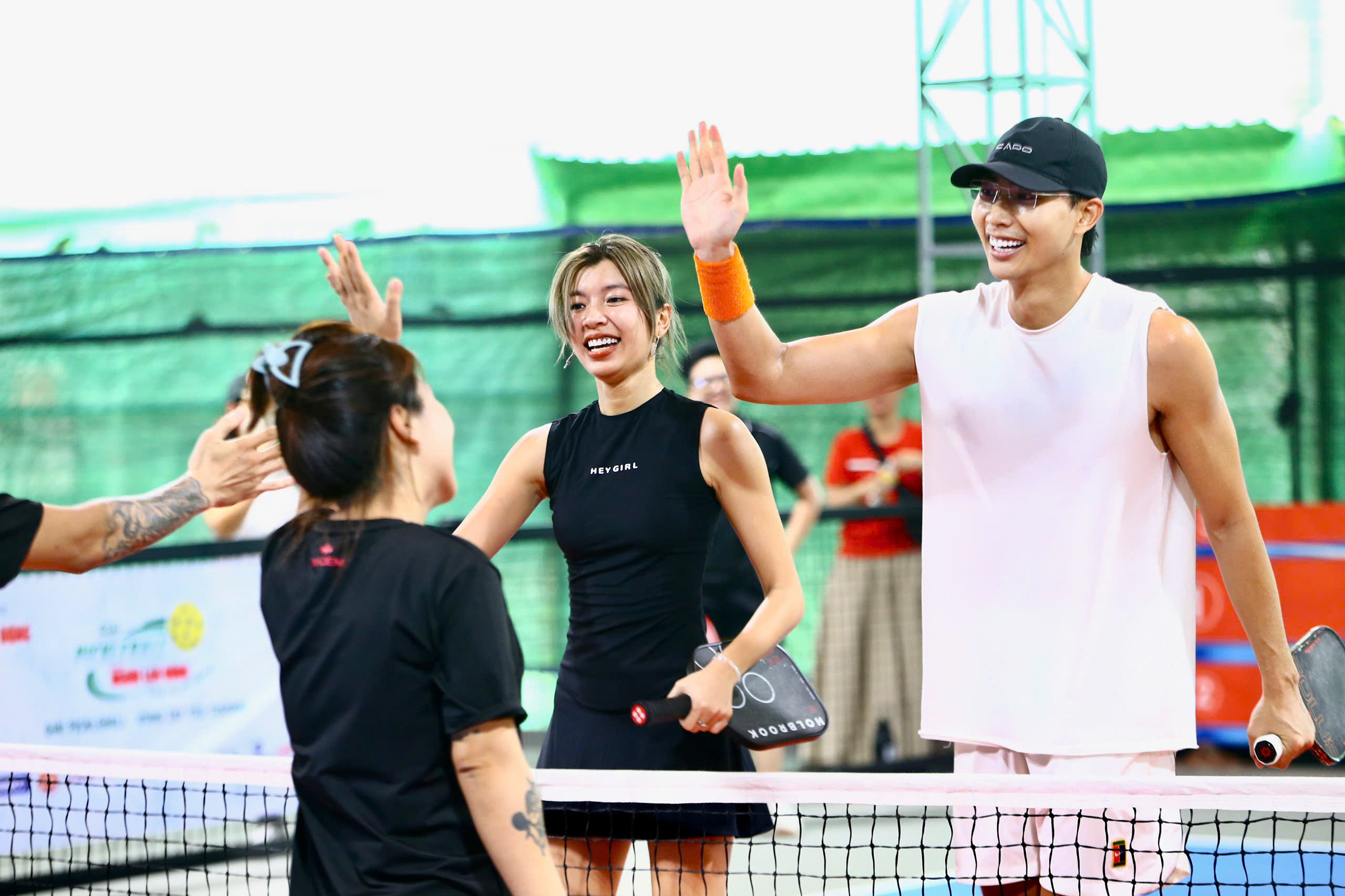 Pickleball: Sân chơi cộng đồng và nguồn kinh tế thể thao mới cho Việt Nam - Ảnh 1.