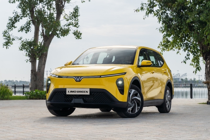 MPV 7 chỗ Limo Green là chủ lực doanh số tháng 11 của VinFast.