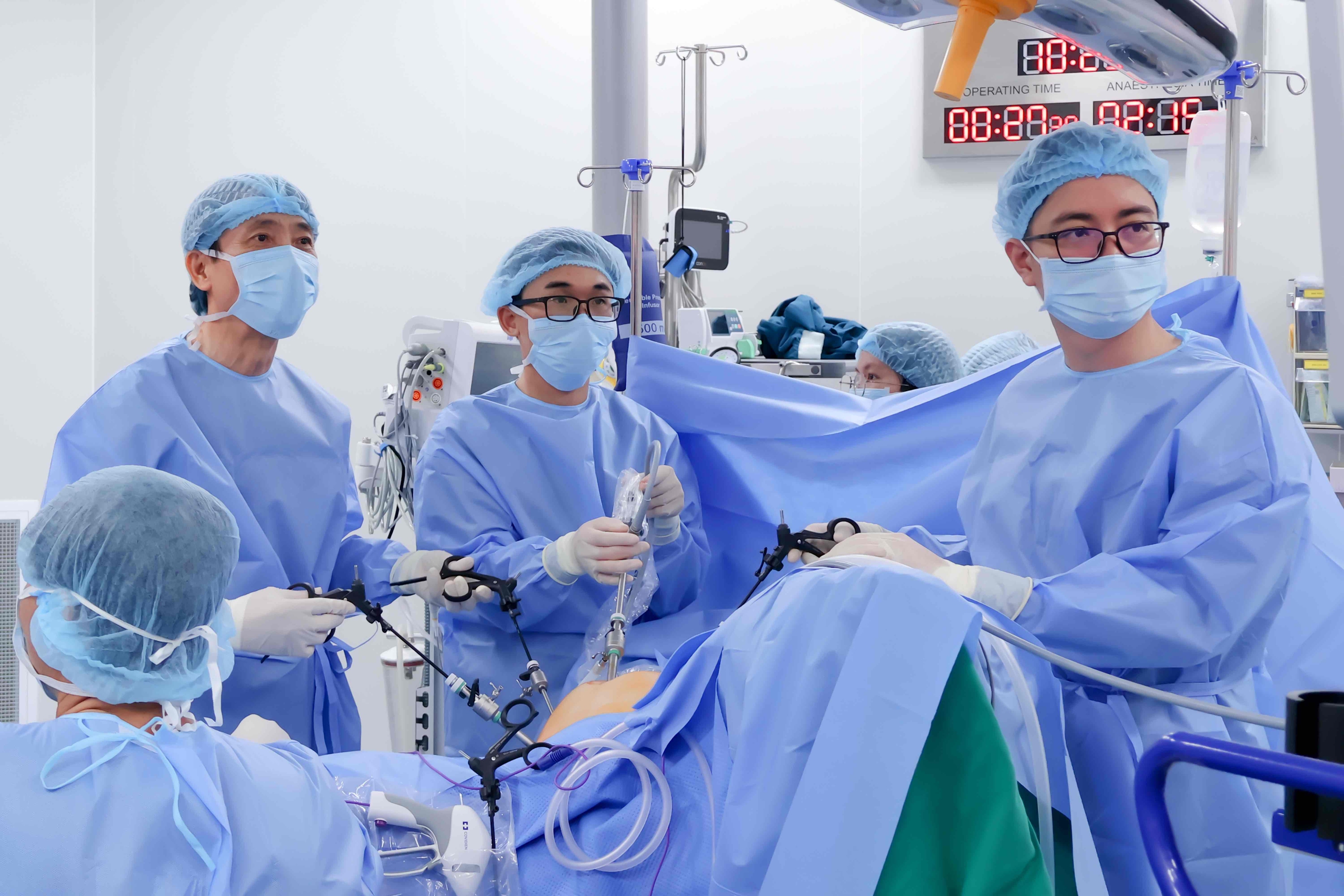 Vinmec Cần Thơ phẫu thuật bảo tồn chức năng tiêu hóa cho bệnh nhân ung thư trực tràng trẻ tuổi 1 Vinmec Cần Thơ - Ảnh 1.