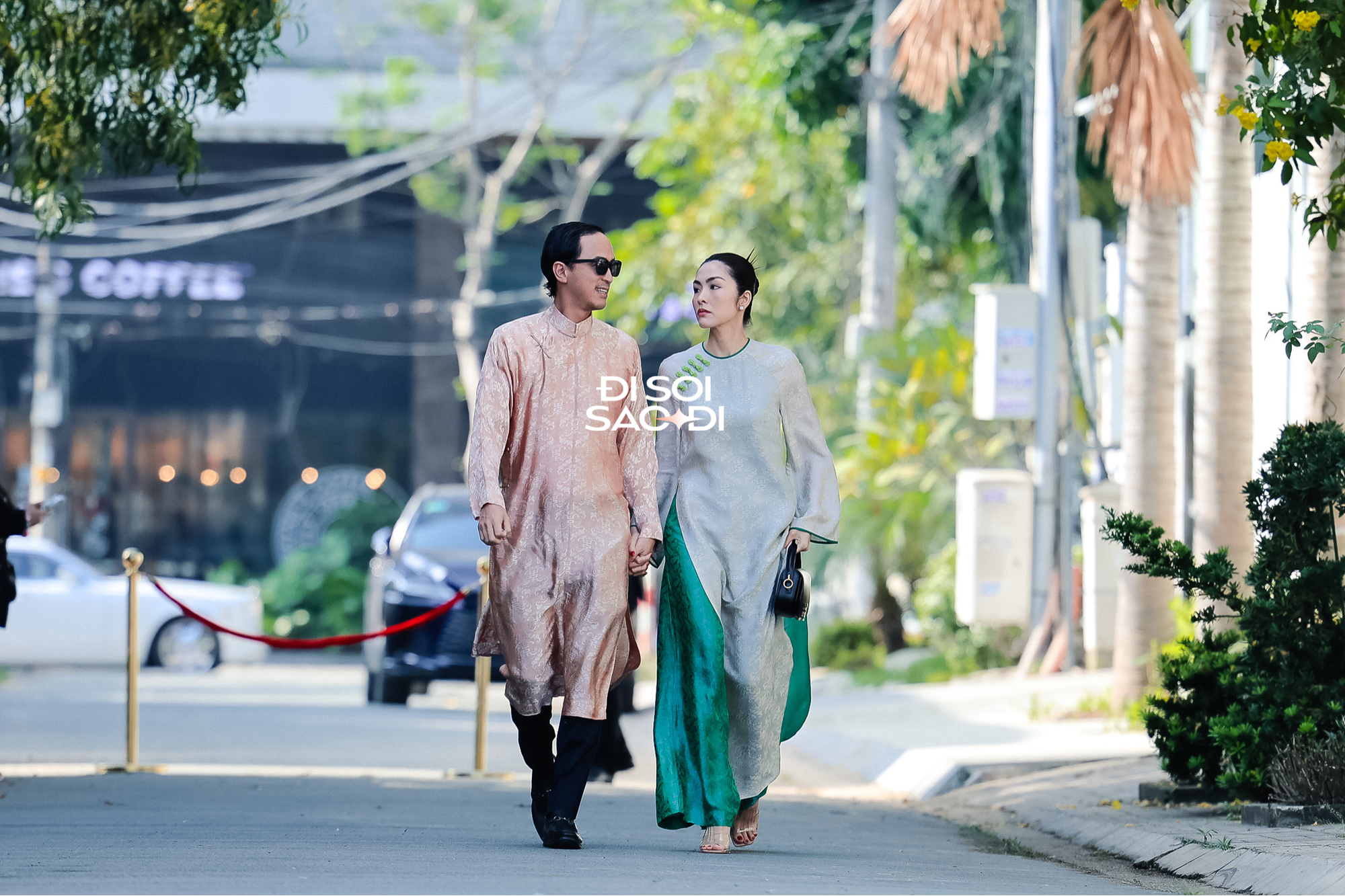 Vợ chồng tỷ phú Johnathan Hạnh Nguyễn lộ diện, có quyết định đặc biệt ngày gả ái nữ- Ảnh 7. Vợ chồng tỷ phú Johnathan Hạnh Nguyễn lộ diện, có quyết định đặc biệt ngày gả ái nữ- Ảnh 7.