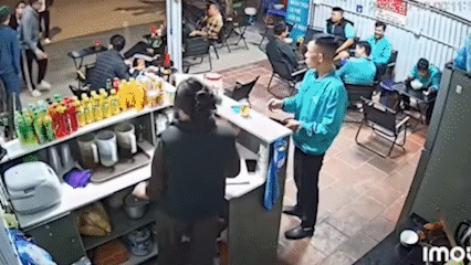 Vụ thanh niên bị đâm tại bến xe Giáp Bát: Bắt giữ 3 nghi phạm, 2 người dương tính với ma túy 2 đâm - Ảnh 2.