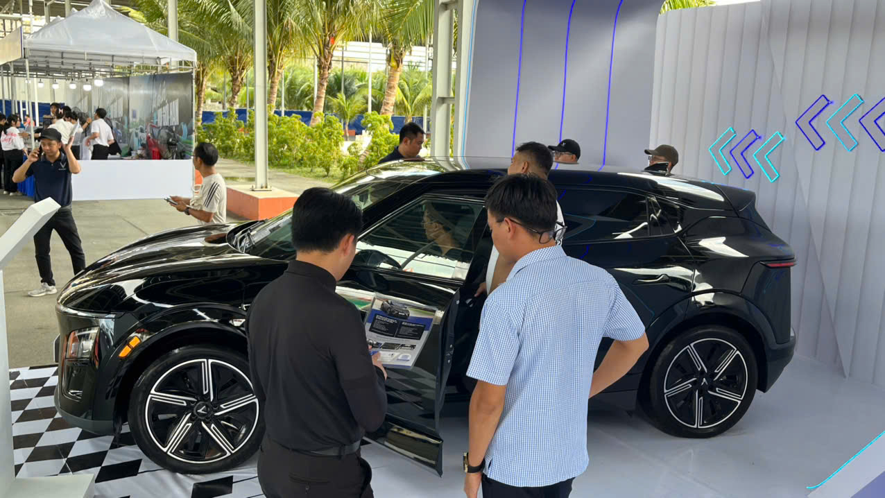Xe điện, hybrid chiếm gần 40% ô tô du lịch tiêu thụ tại Việt Nam 1 Xe điện, hybrid chiếm gần 40% ô tô du lịch tiêu thụ tại Việt Nam - Ảnh 1.