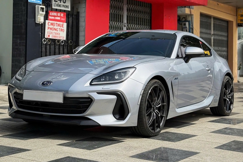 Xe hai cửa Subaru BRZ đi 7.000km “lỗ” gần 1 tỷ đồng sau gần 3 năm sử dụng - 1