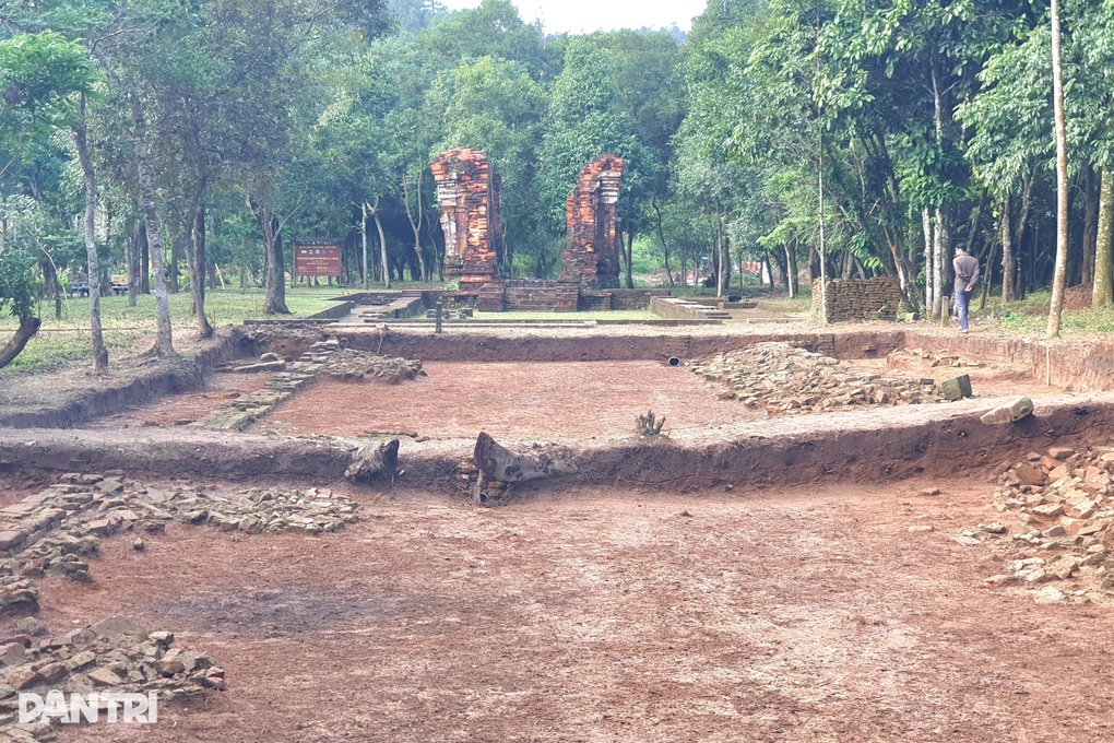 Xuất lộ công trình kiến trúc chưa từng được biết đến ở Mỹ Sơn - 1