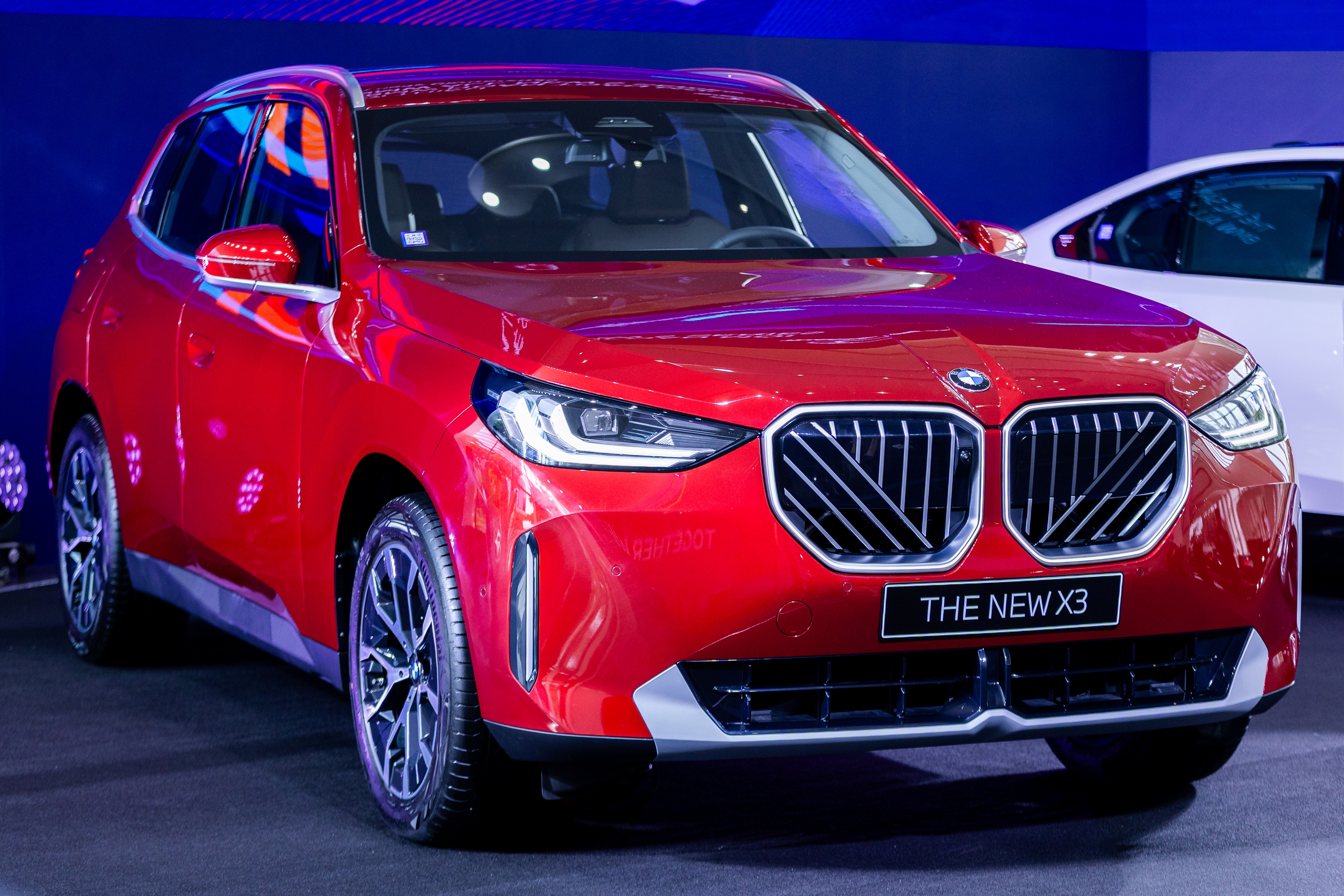 BMW giảm giá kỷ lục cuối năm: thời điểm vàng mua xe hay chờ sang năm mới? - Ảnh 1.