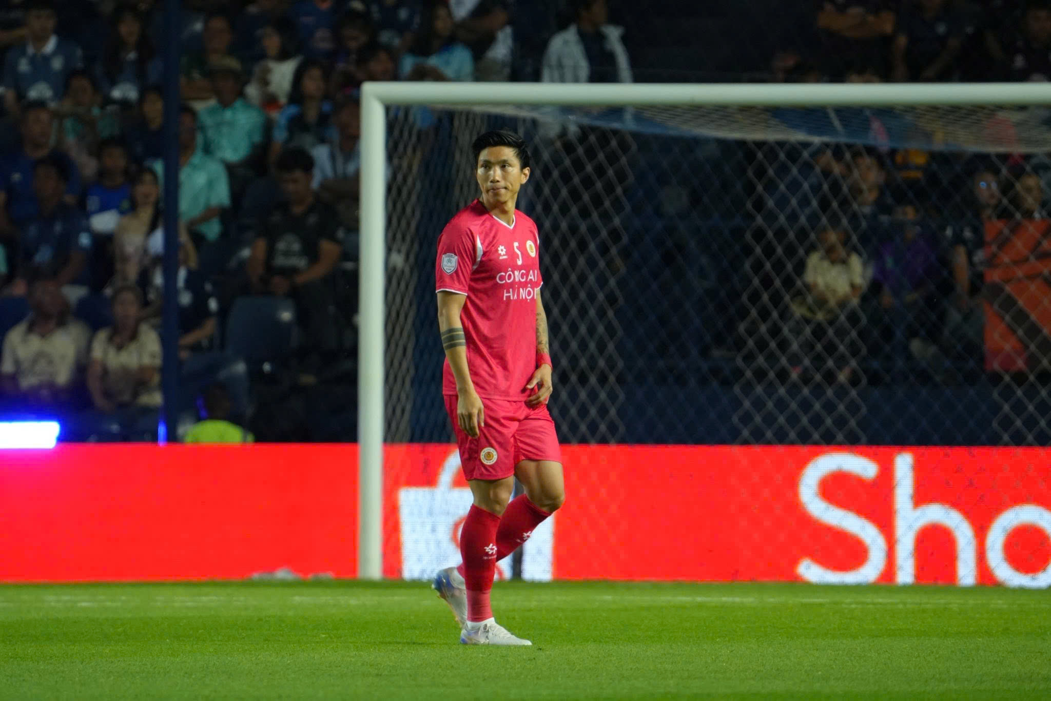 ‘Cơn lốc đường biên’ Đoàn Văn Hậu trở lại, báo Indonesia và HLV Polking ca ngợi hết lời- Ảnh 1. ‘Cơn lốc đường biên’ Đoàn Văn Hậu trở lại, báo Indonesia và HLV Polking ca ngợi hết lời- Ảnh 1.