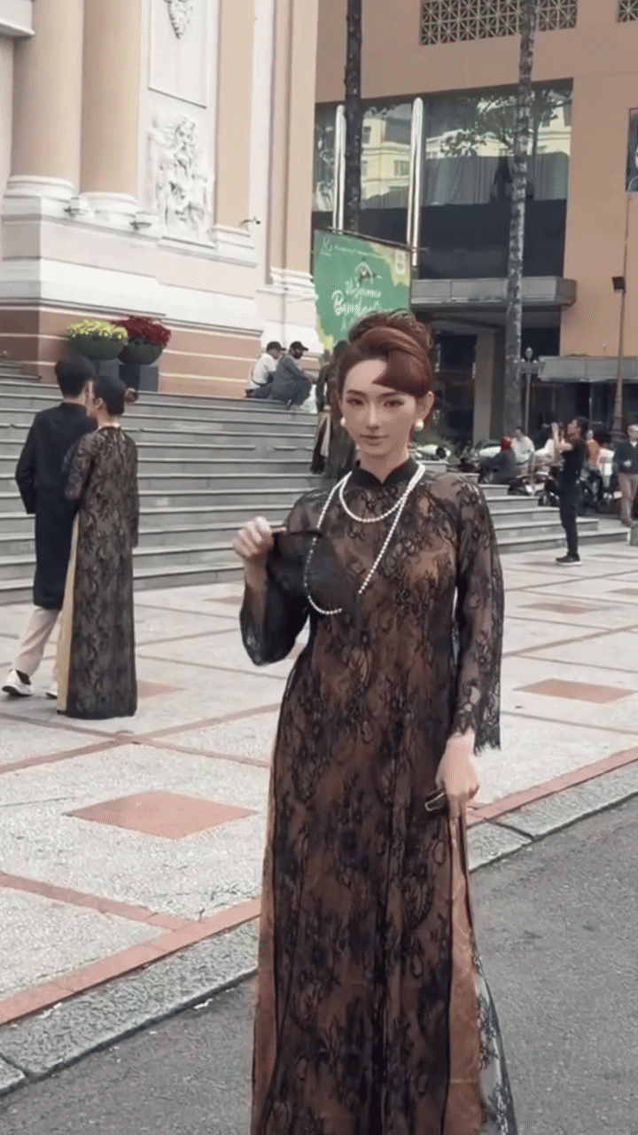 Hài: 1 mét vuông 10 nàng hoá phú bà áo dài ren, đụng hàng khiếp thế này mà vẫn đu trend mạnh- Ảnh 1.