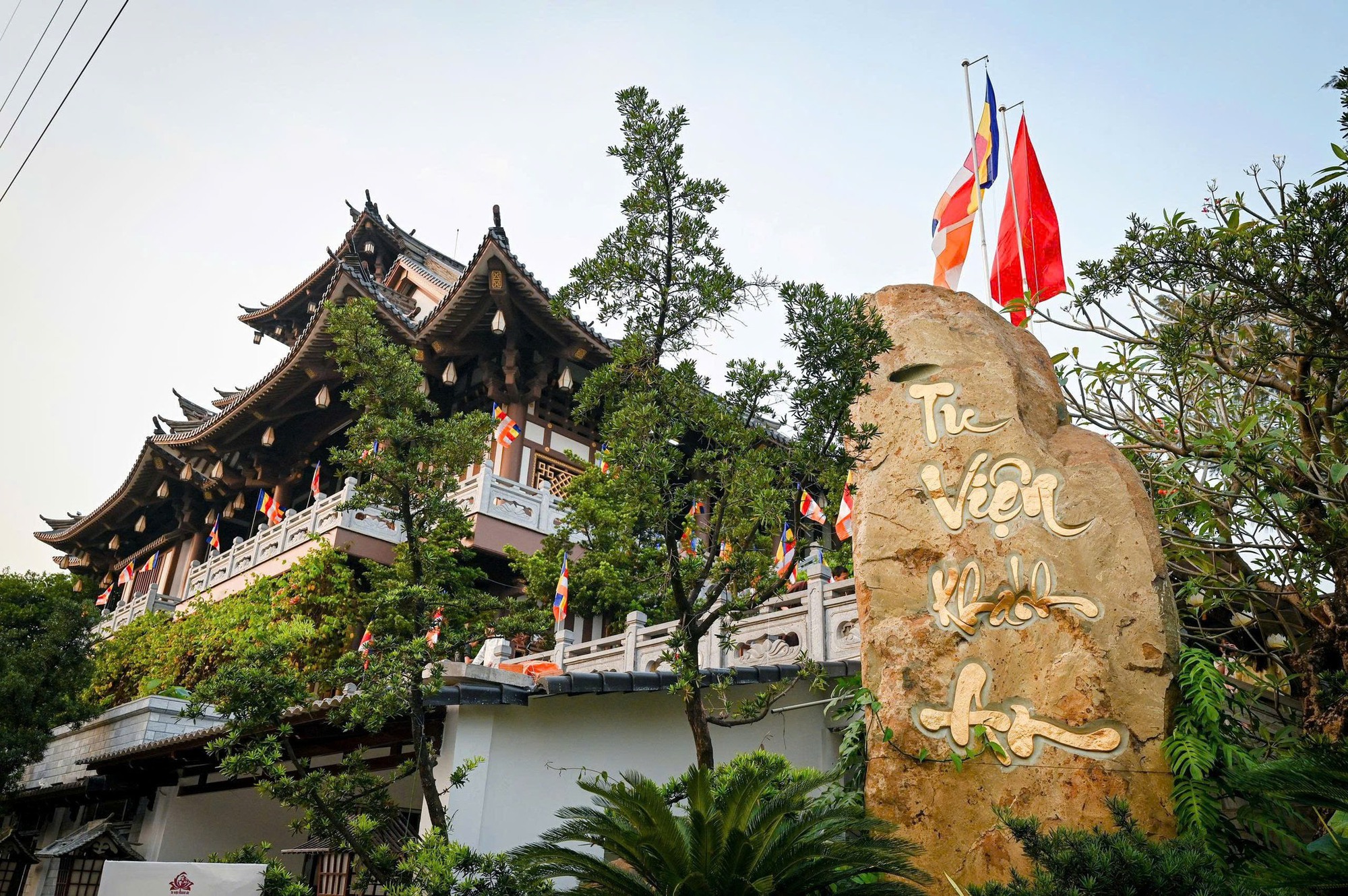 10 địa điểm chụp ảnh Tết miễn phí đang gây bão tại TP.HCM, vừa cổ kính lại đẹp tựa phim trường- Ảnh 5.