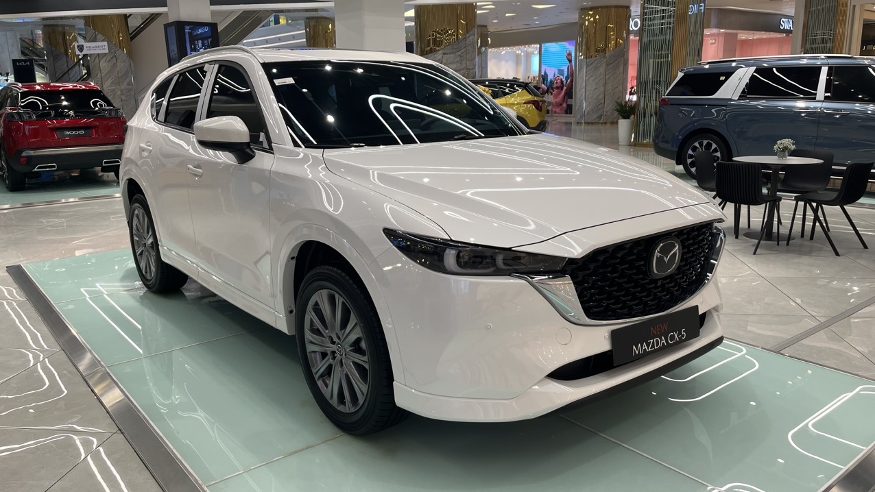 10 ô tô động cơ xăng, dầu bán chạy nhất Việt Nam 2025 - Ảnh 4.