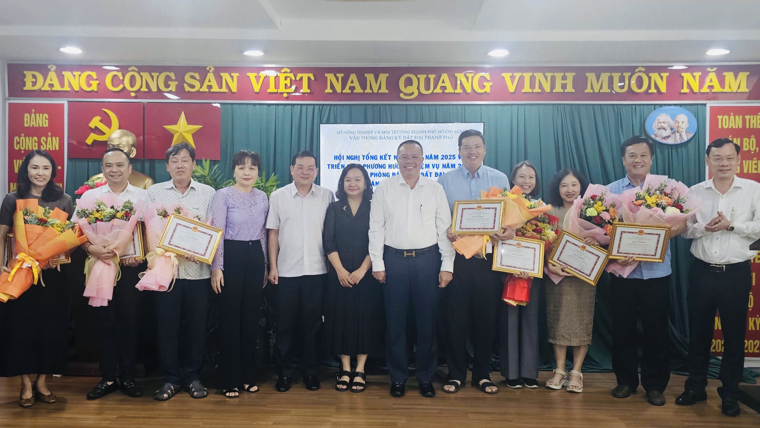 100% cơ sở dữ liệu đất đai được đồng bộ lên cơ sở dữ liệu quốc gia 1 100% cơ sở dữ liệu đất đai được đồng bộ lên cơ sở dữ liệu quốc gia - Ảnh 1.