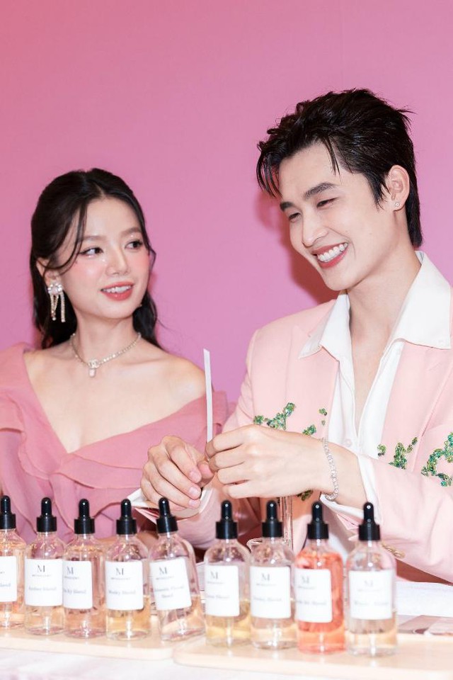 Hoa Hậu Thanh Thủy, Tóc Tiên, Gemini Hùng Huỳnh, Cường Bạch… cùng dàn sao All-Star đổ bộ sự kiện Comfort Odyssey Of Perfume- Ảnh 4.