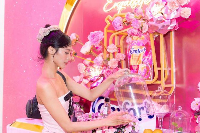 Hoa Hậu Thanh Thủy, Tóc Tiên, Gemini Hùng Huỳnh, Cường Bạch… cùng dàn sao All-Star đổ bộ sự kiện Comfort Odyssey Of Perfume- Ảnh 9.