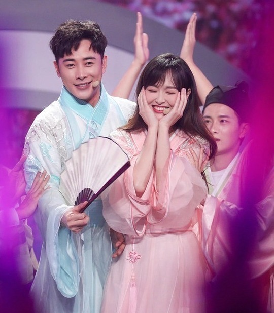 Cbiz nổ drama cuối năm: 