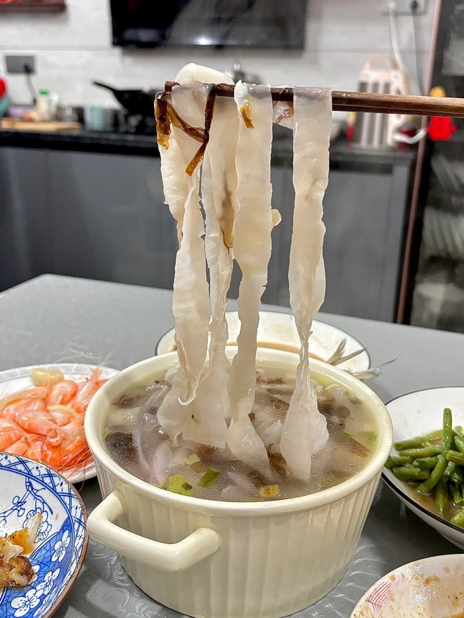 Chuyện lạ về bát mì 