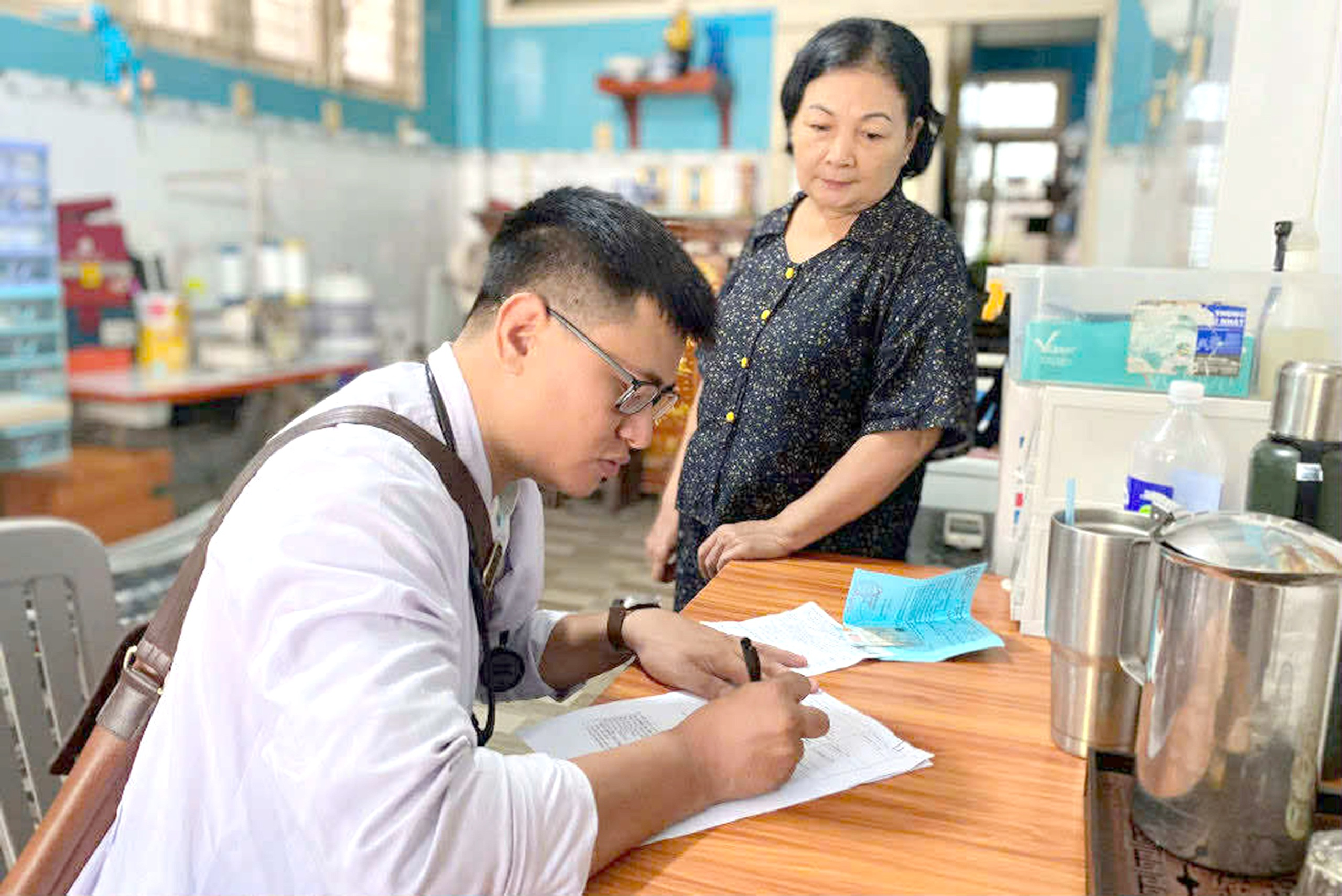 trạm y tế - Ảnh 2.