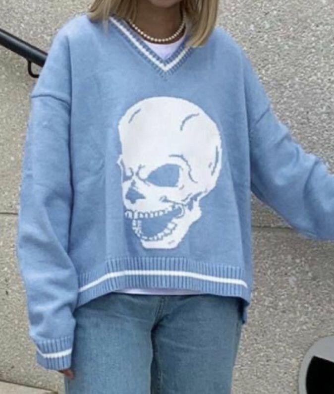 Mùng 1/1 ĐỪNG diện 3 trang phục này kẻo cả năm tụt mood, khó trôi- Ảnh 3. Mùng 1/1 ĐỪNG diện 3 trang phục này kẻo cả năm tụt mood, khó trôi- Ảnh 3.