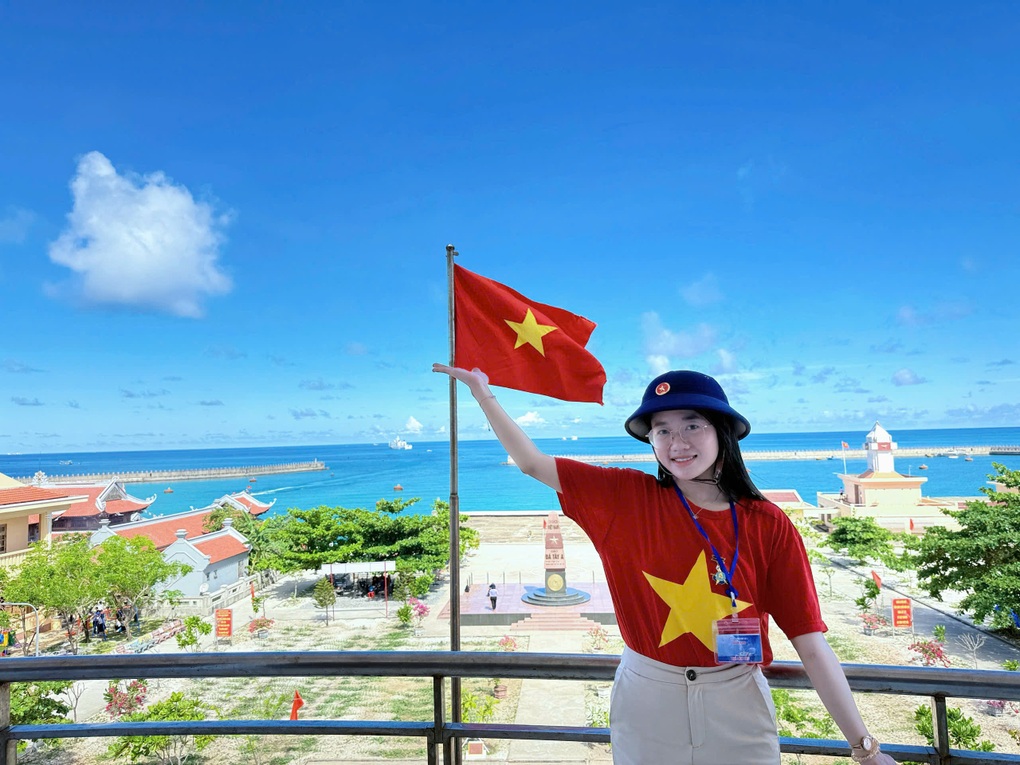 Nữ sinh Việt tốt nghiệp đại học với điểm tuyệt đối tại Thái Lan - 4