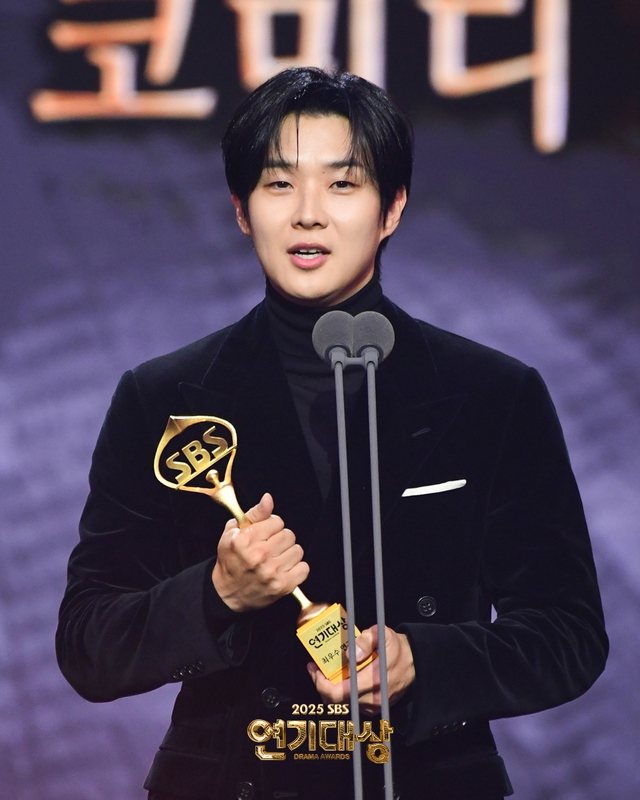 SBS Drama Awards 2025: Taxi Driver 3 càn quét loạt giải thưởng, Daesang danh giá là cái tên xứng đáng phong thần- Ảnh 5.