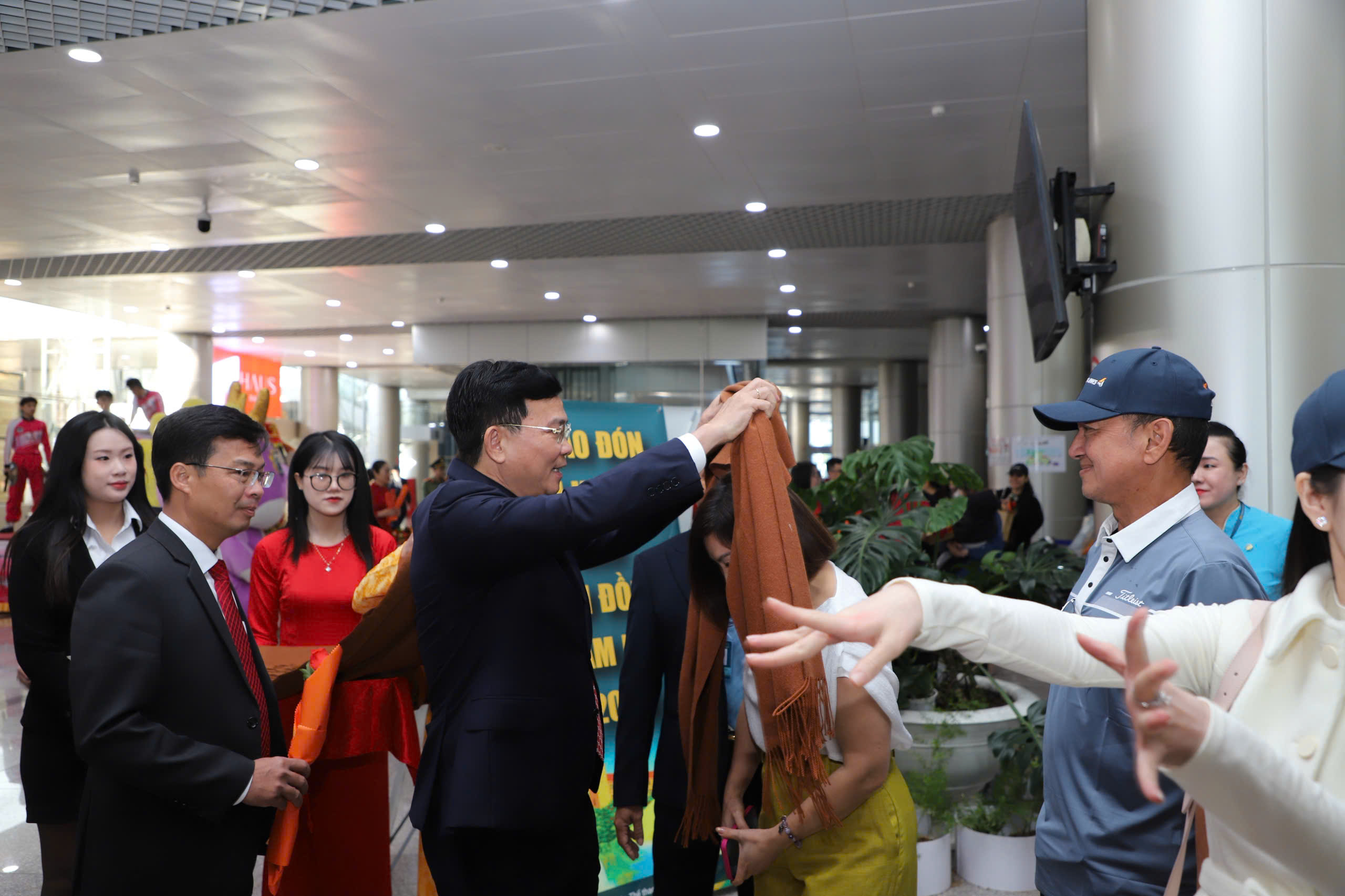 Lâm Đồng, Gia Lai đón du khách 