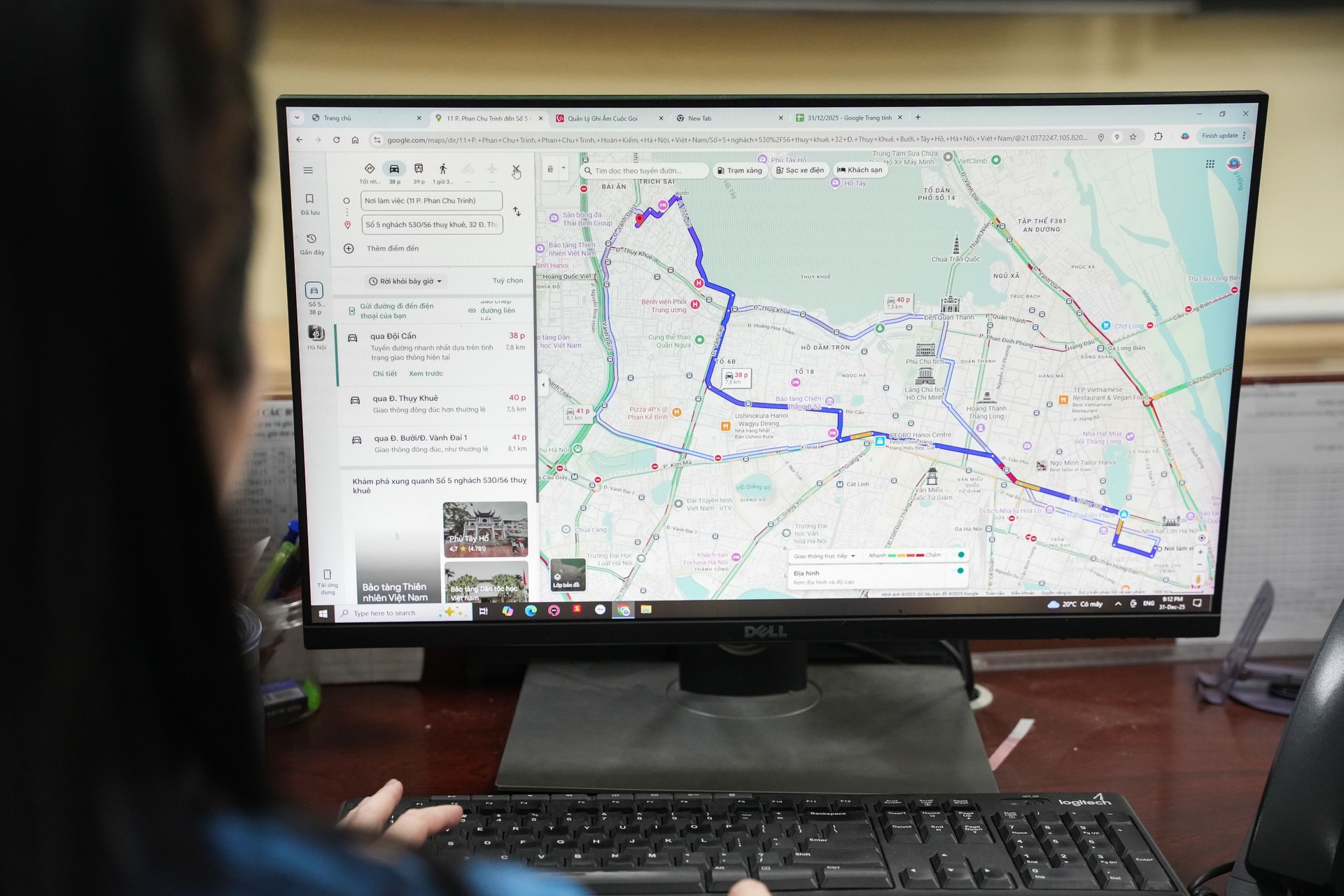 Theo chuyến xe cấp cứu xuyên đêm không biết ngày nghỉ lễ - 2