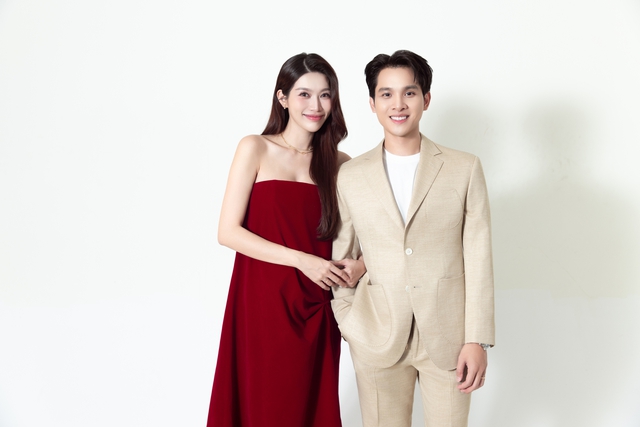 Đầu năm gặp vợ chồng Chế Nguyễn Quỳnh Châu: Đầu năm gặp vợ chồng Chế Nguyễn Quỳnh Châu: