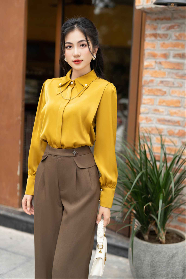 Diện trang phục sắc vàng rực rỡ, sang chảnh đón năm mới- Ảnh 2.