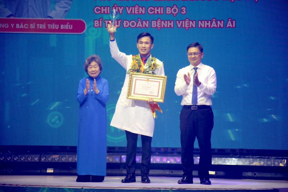 Công dân trẻ tiêu biểu (12).jpg