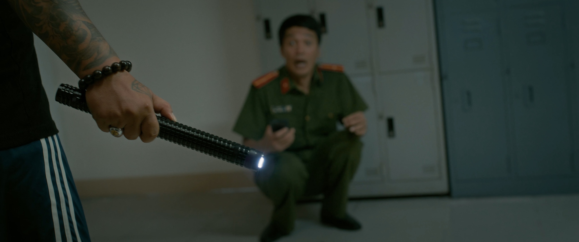 Thiên Đường Máu: Lời cảnh tỉnh cho những ai ham mê “việc nhẹ lương cao”- Ảnh 4.