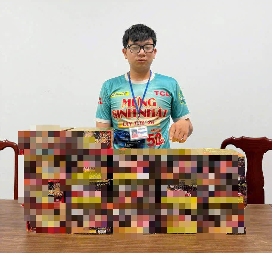 Những chiến công của Phòng Cảnh sát Kinh tế Công an TPHCM 2 Những chiến công của Phòng Cảnh sát Kinh tế Công an TPHCM cuối năm 2025 - Ảnh 2.