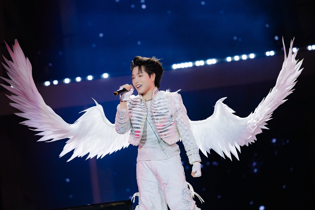 Đức Phúc diễn xong không chịu về vẫn nhất quyết đứng đợi Mỹ Tâm để làm một việc- Ảnh 3.