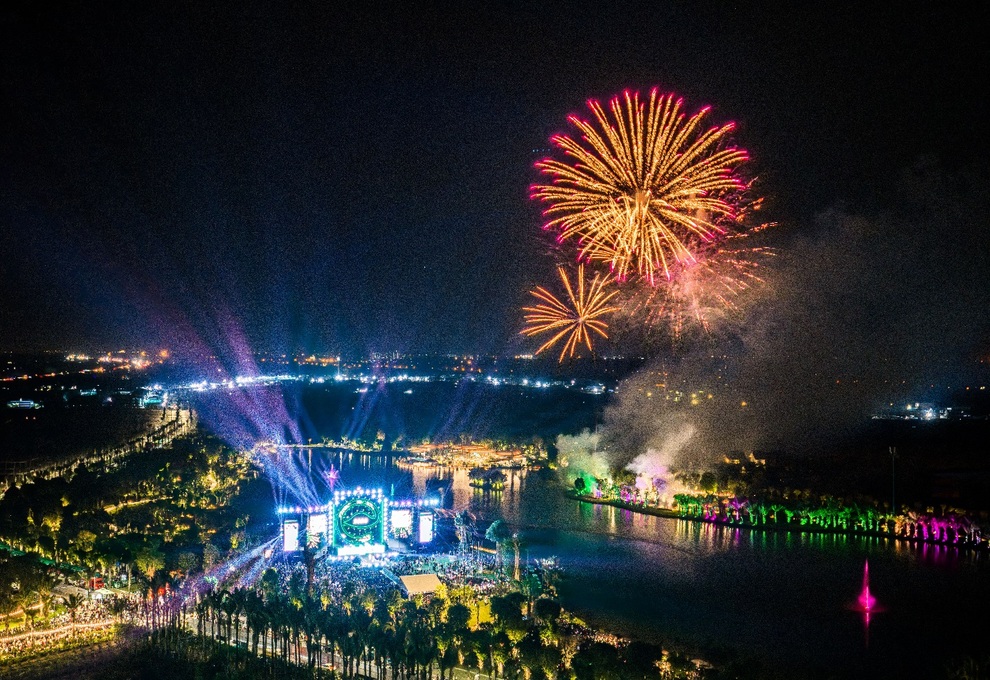 Chào năm mới giữa xanh tươi tại đại nhạc hội Ecopark Countdown 2026 khắp ba miền - 12