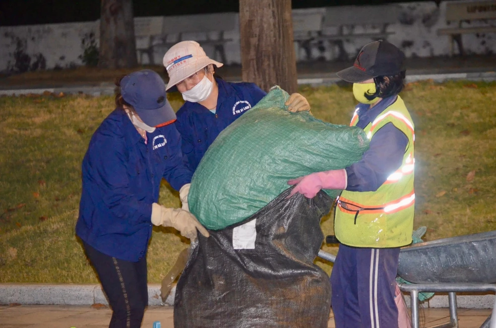 thu-gom-rac (2).jpeg