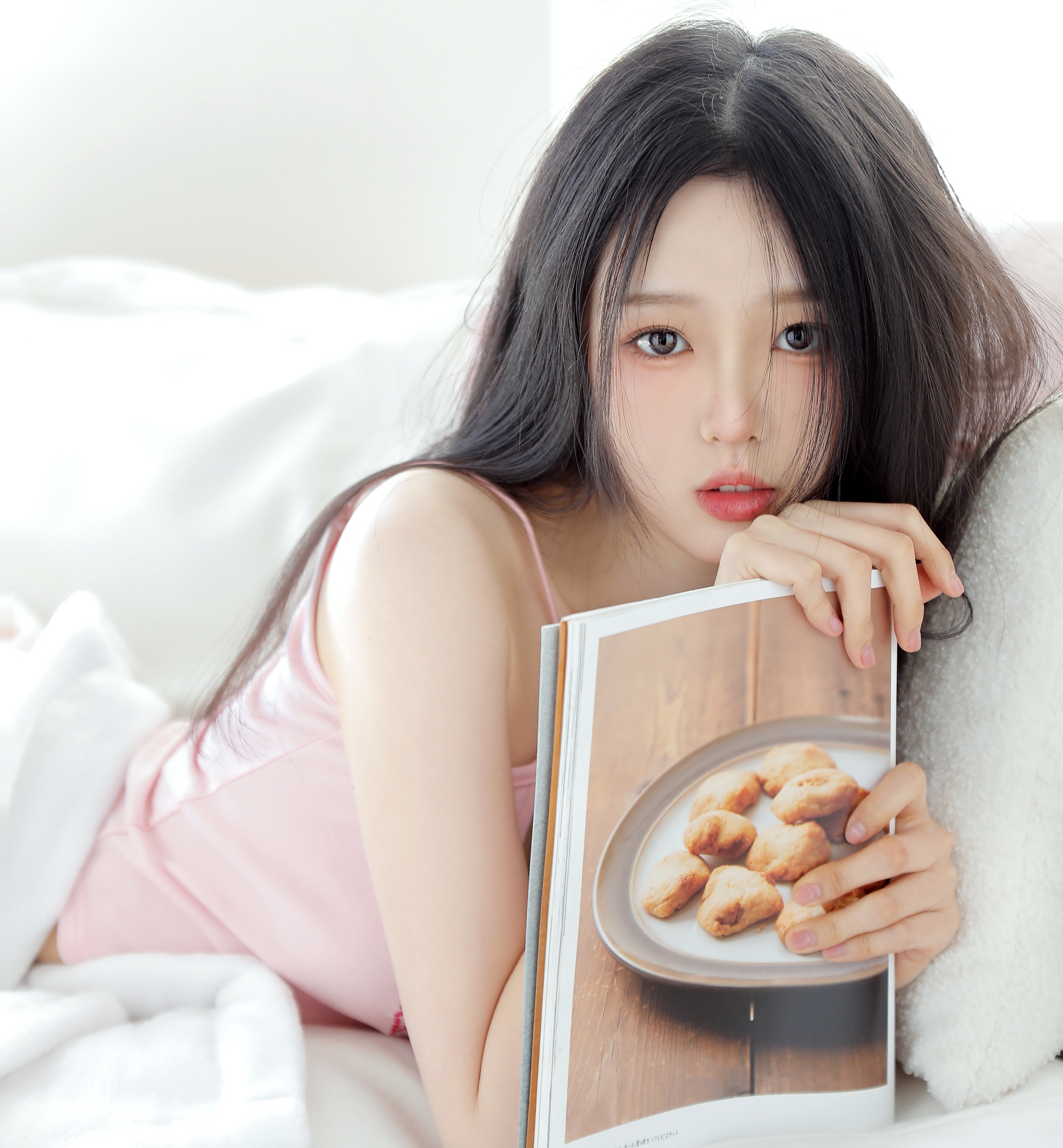 Nữ thần sắc đẹp 1 năm đóng chính 29 phim vô địch showbiz, đỉnh thế này khó tính mấy cũng phải mê- Ảnh 11.