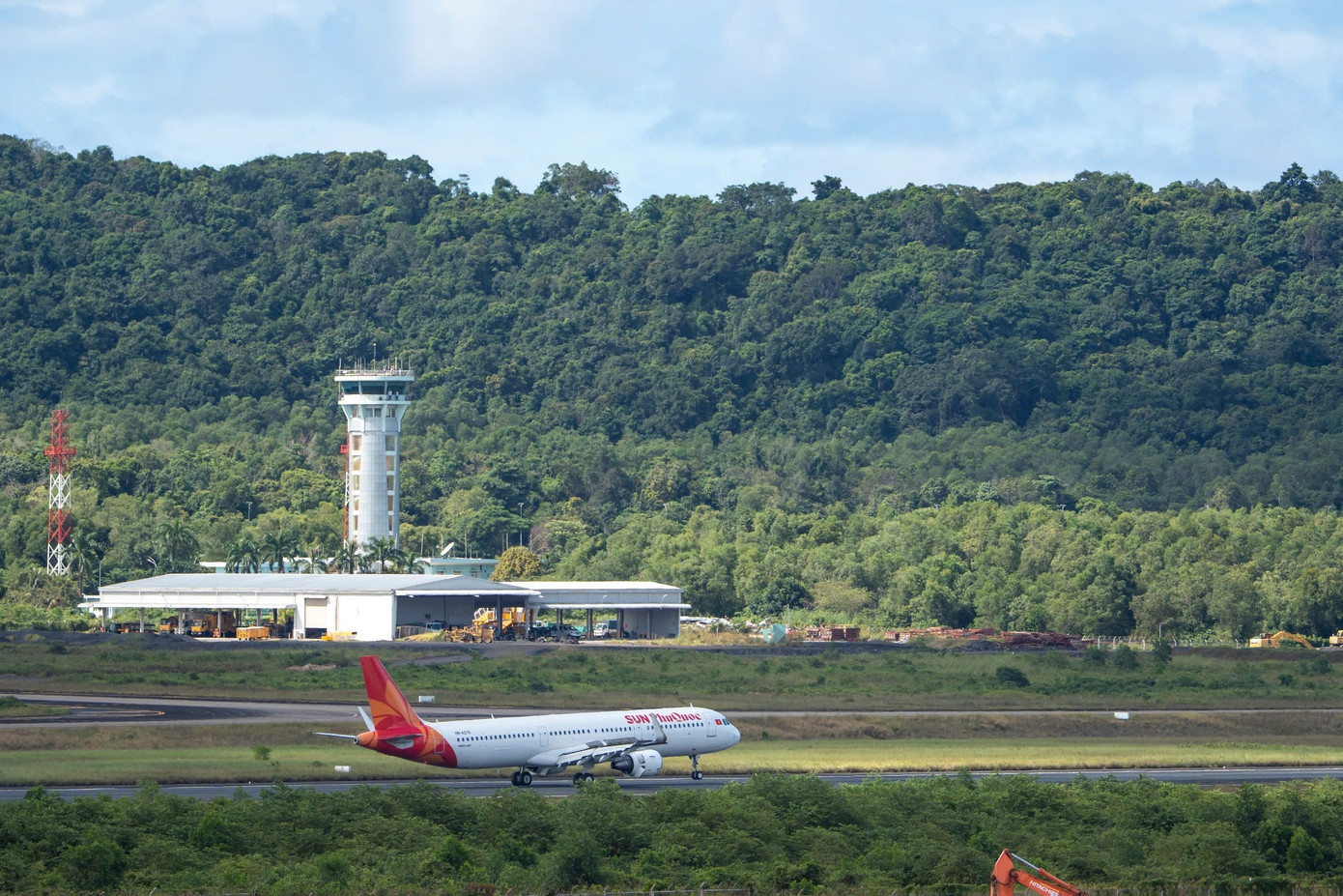 Chuyển đổi sân bay Phú Quốc thành 'cửa ngõ quốc gia'- Ảnh 2.