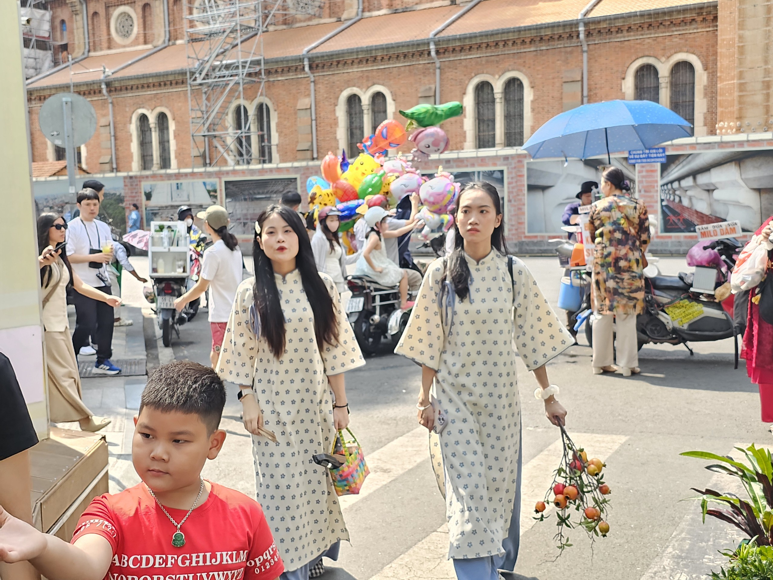 Tết dương lịch: Khách vui chơi, mua sắm tưng bừng, đơn vị bán lẻ tung ưu đãi lớn - Ảnh 5.