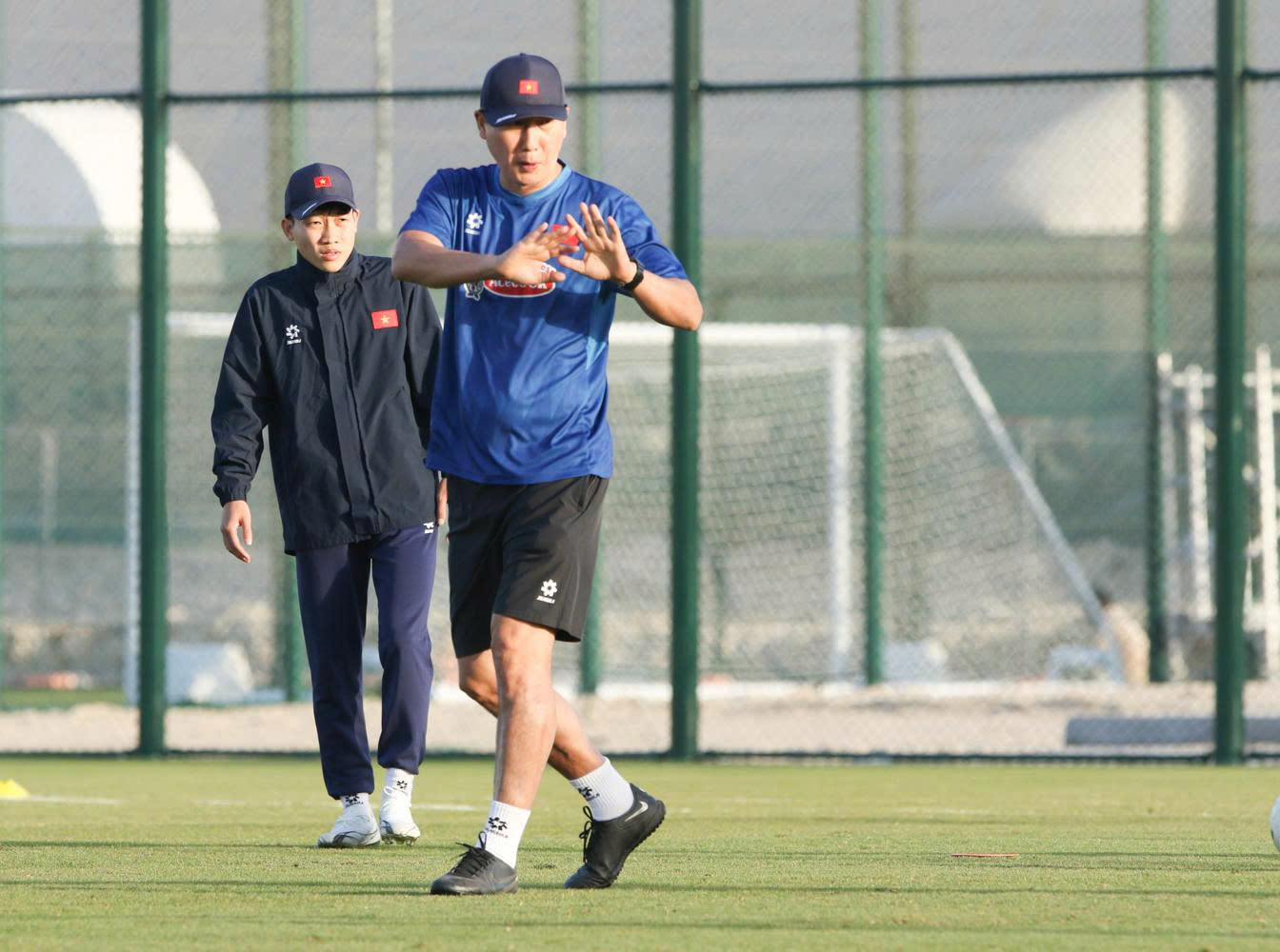 U.23 Việt Nam tập mở màn năm 2026 căng như đấu thật: Vẫn chưa biết ai bị loại, có thể là…- Ảnh 3.