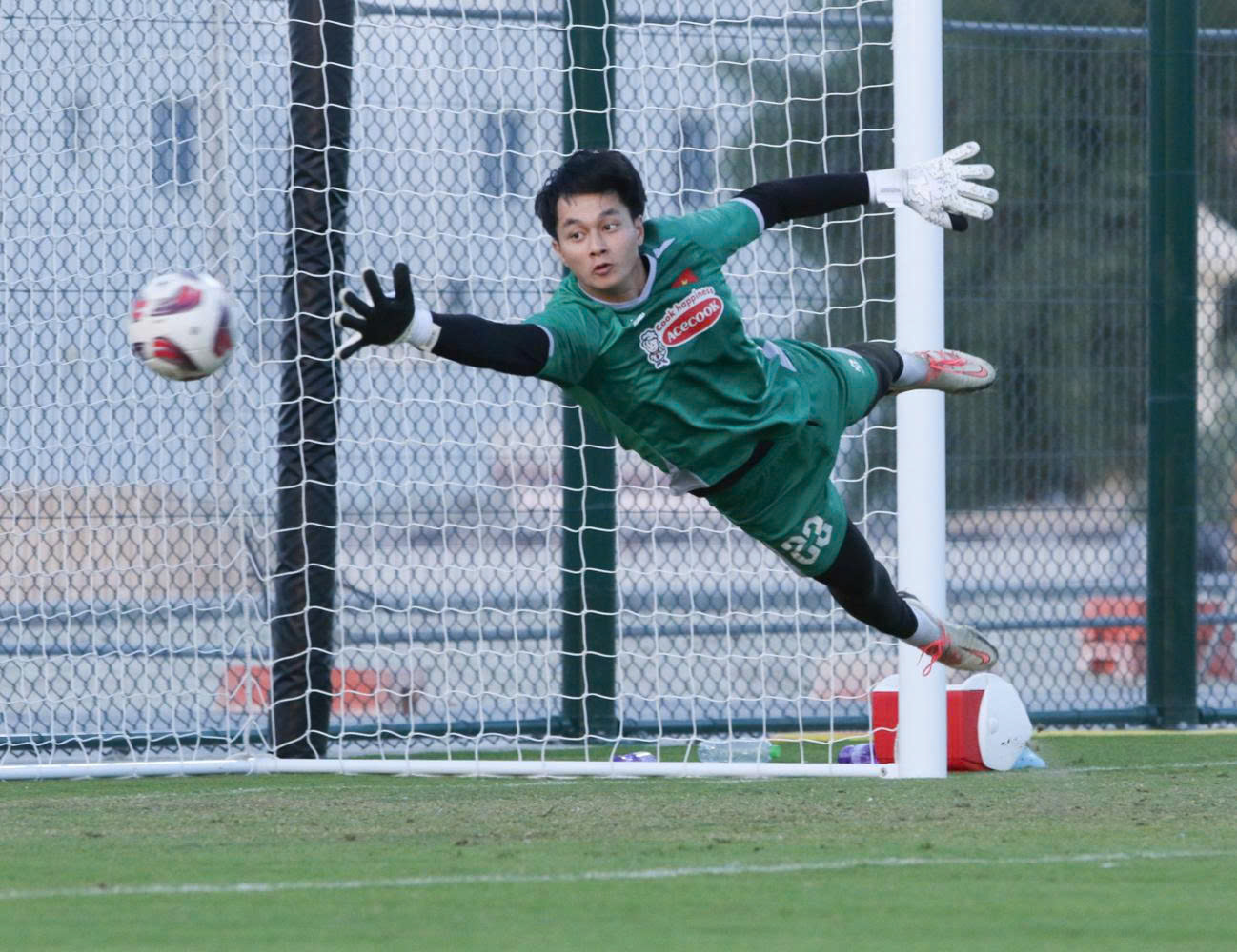 U.23 Việt Nam tập mở màn năm 2026 căng như đấu thật: Vẫn chưa biết ai bị loại, có thể là…- Ảnh 15.