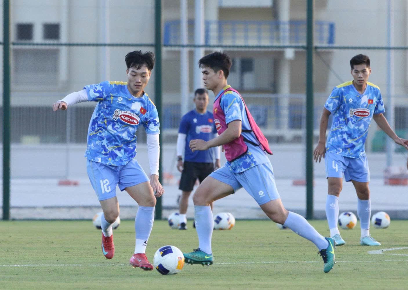 U.23 Việt Nam tập mở màn năm 2026 căng như đấu thật: Vẫn chưa biết ai bị loại, có thể là…- Ảnh 17.