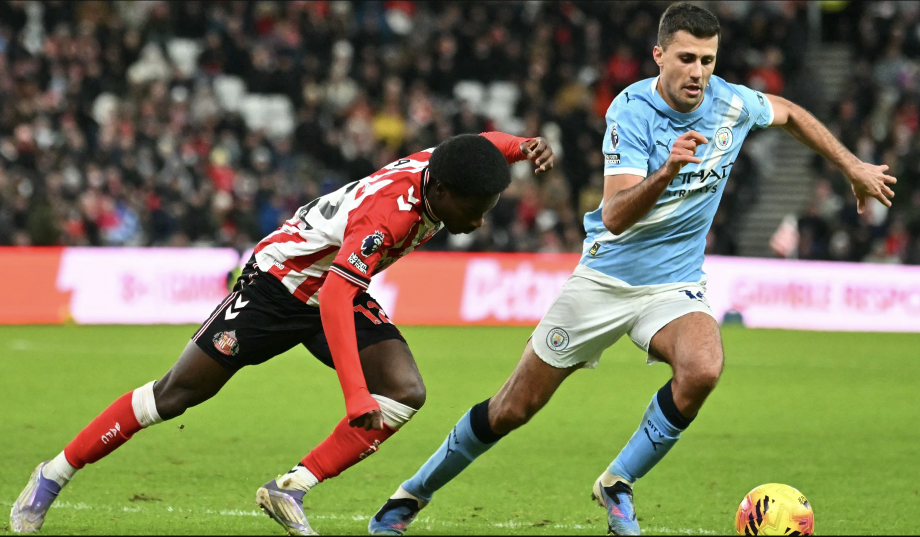 Bị Sunderland cầm chân, Man City hụt hơi cuộc đua vô địch - Ảnh 4.