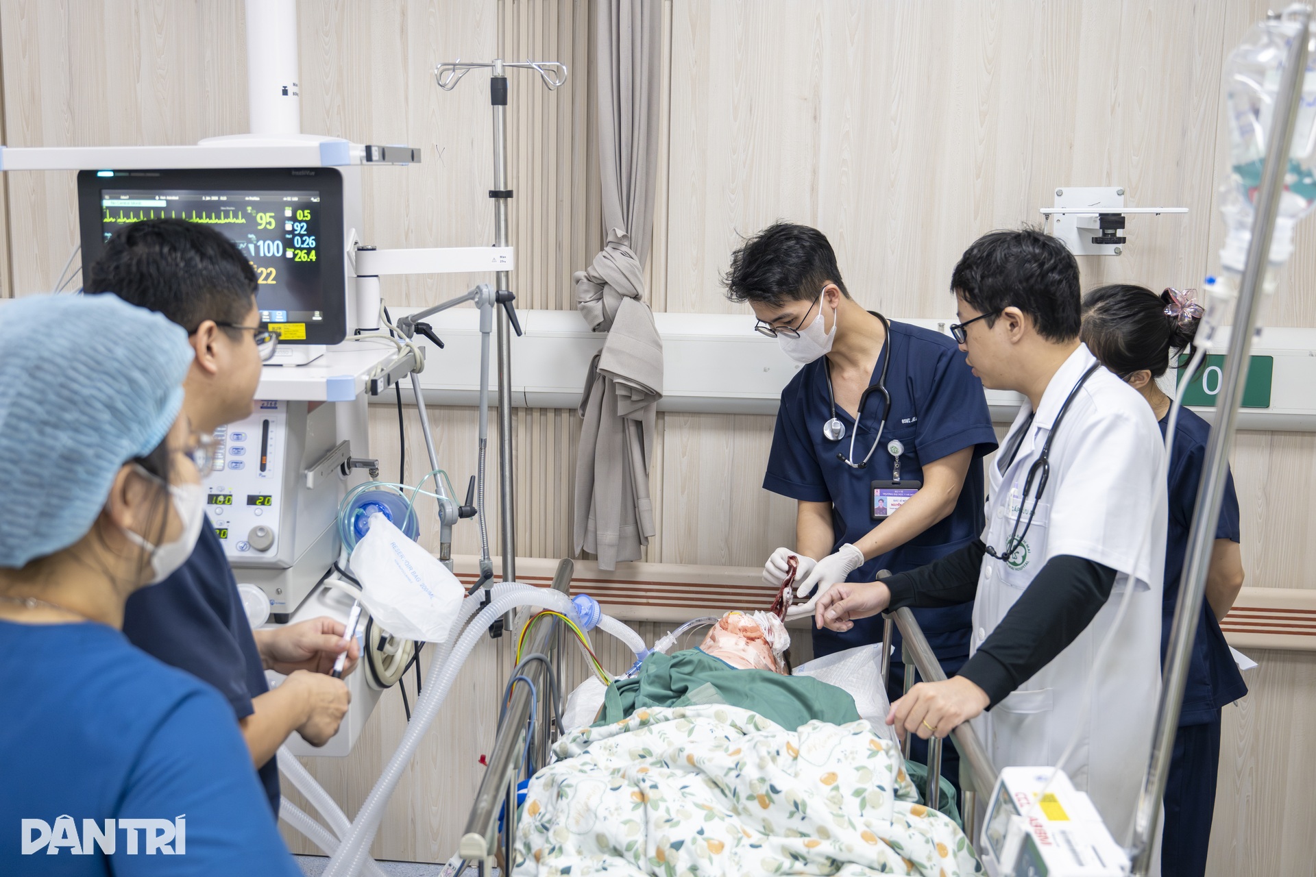 “Cân não” với từng nhịp tim tại nơi giữ trăm sinh mệnh xuyên Tết - 3 “Cân não” với từng nhịp tim tại nơi giữ trăm sinh mệnh xuyên Tết - 3